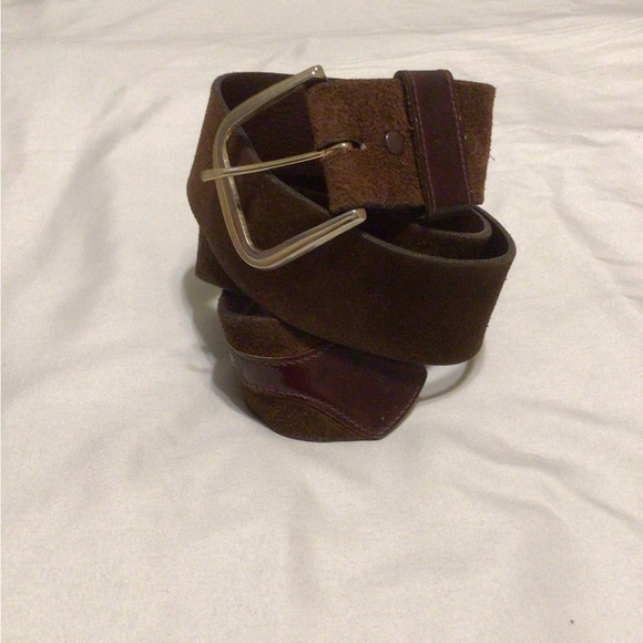 Brushed leather belt - Picture 2 of 6